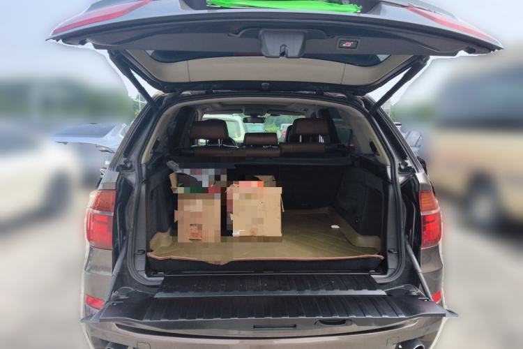 Used BMW X5 2011 xDrive35i Luxury Model Trunk