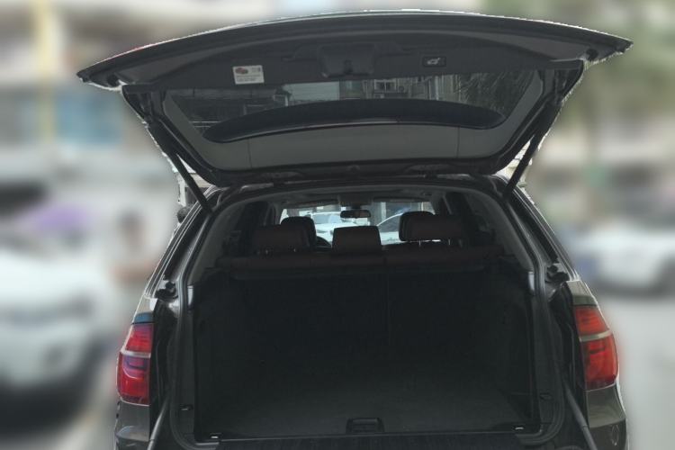 Used BMW X5 2011 xDrive35i Luxury Model Trunk