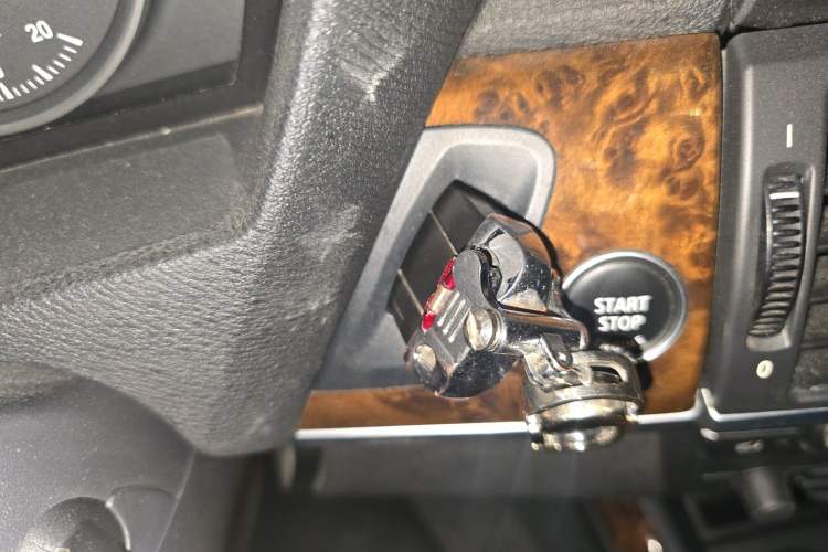 Used BMW X5 2011 xDrive35i Leading Model Vehicle Key