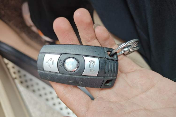 Used BMW X5 2011 xDrive35i Leading Model Vehicle Key