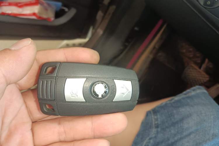 Used BMW X5 2011 xDrive35i Leading Model Vehicle Key