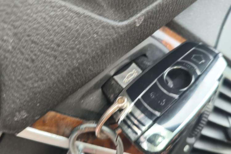 Used BMW X5 2011 xDrive35i Leading Model Vehicle Key