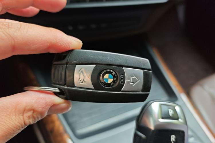 Used BMW X5 2011 xDrive35i Luxury Model Vehicle Key