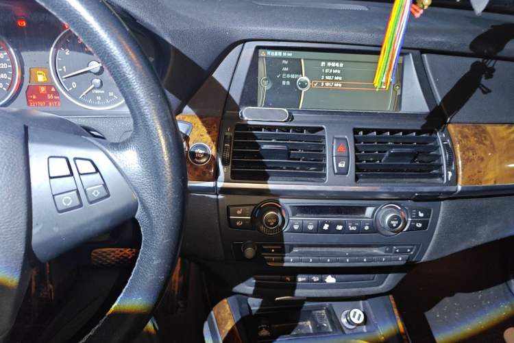 Used BMW X5 2011 xDrive35i Leading Model Audio And AC Panel