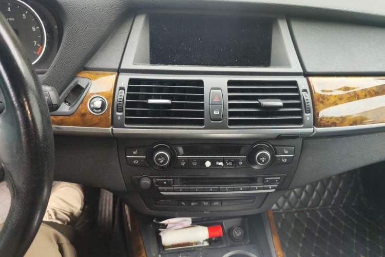 Used BMW X5 2011 xDrive35i Leading Model Audio And AC Panel
