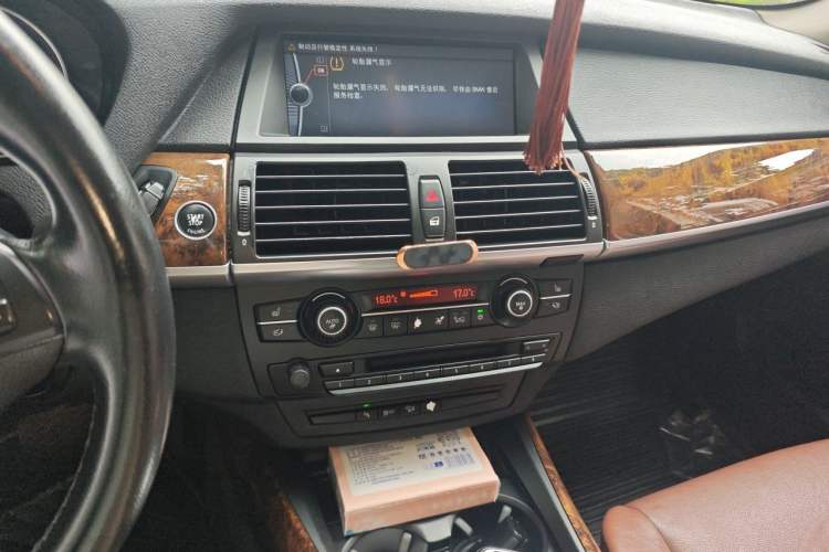 Used BMW X5 2011 xDrive35i Luxury Model Audio And AC Panel