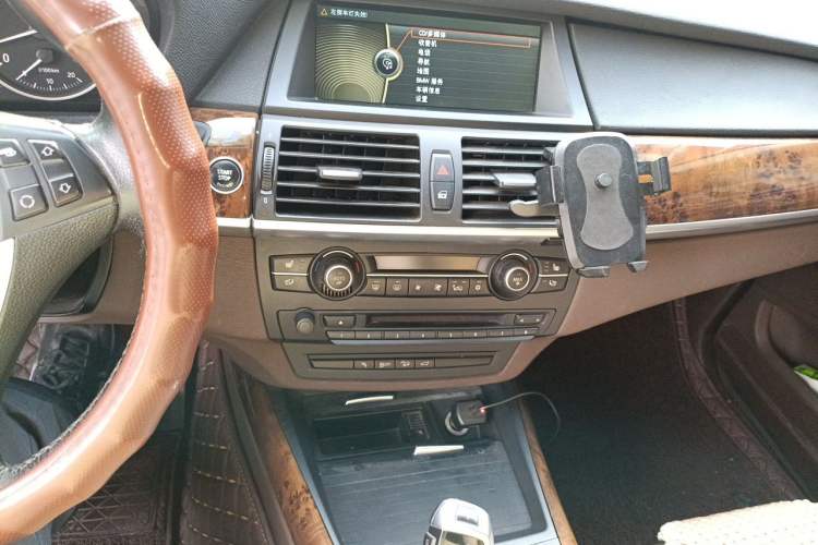 Used BMW X5 2011 xDrive35i Luxury Model Audio And AC Panel