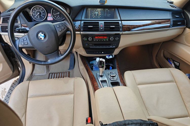Used BMW X5 2011 xDrive35i U.S. specification Center Console
