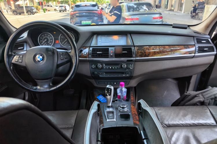 Used BMW X5 2011 xDrive35i U.S. specification Center Console