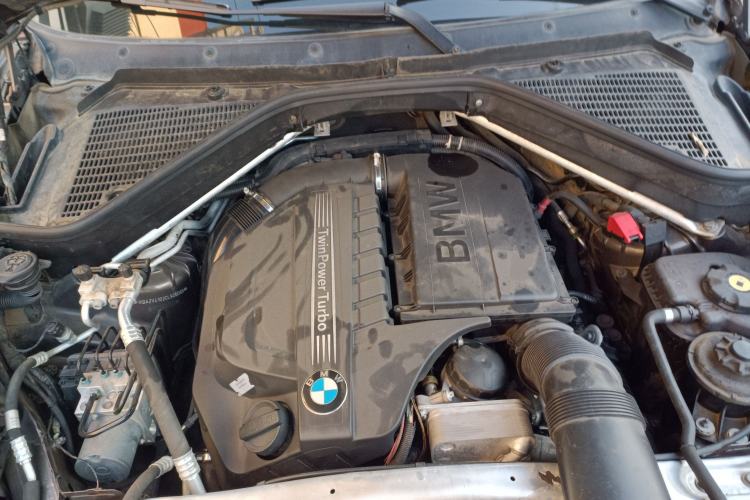 Used BMW X5 2011 xDrive35i Luxury Model Engine Bay