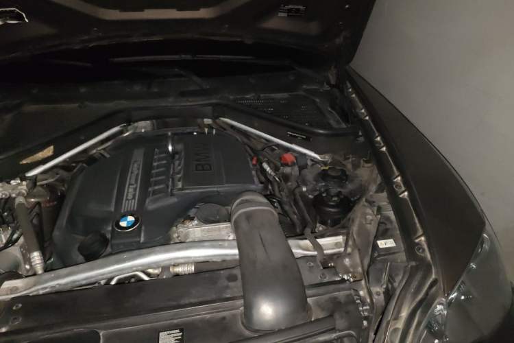 Used BMW X5  Engine Bay Left