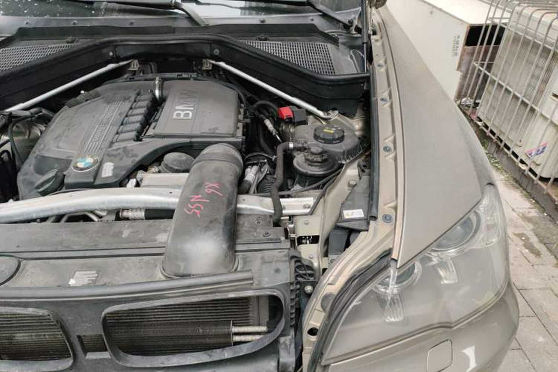 Used BMW X5 2011 xDrive35i Luxury Model Engine Bay Left