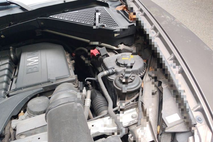 Used BMW X5 2011 xDrive35i Leading Model Engine Bay Left