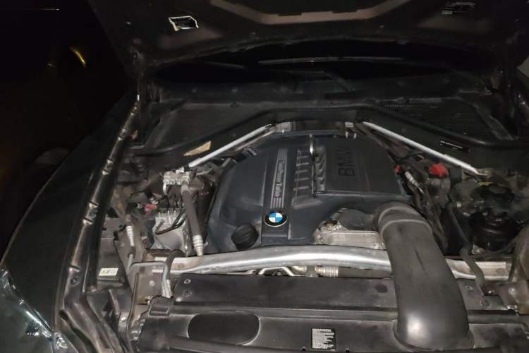 Used BMW X5  Engine Bay Right