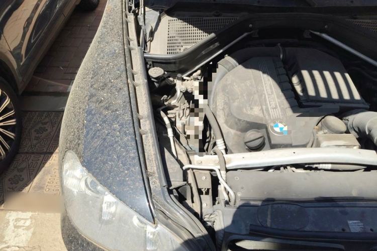 Used BMW X5 2011 xDrive35i Leading Model Engine Bay Right