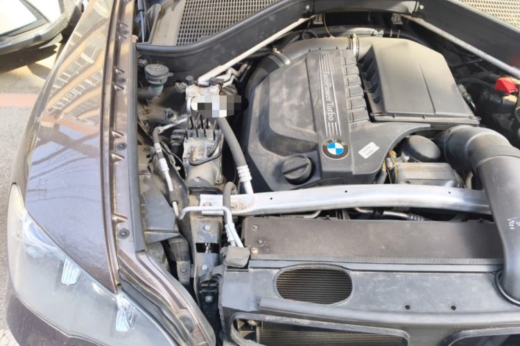 Used BMW X5 2011 xDrive35i Leading Model Engine Bay Right