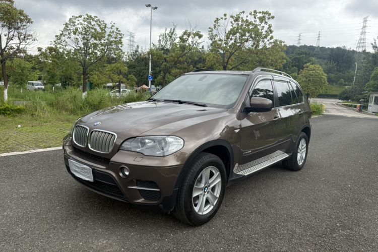 Used BMW X5 2011 xDrive35i Leading Model Exterior 1
