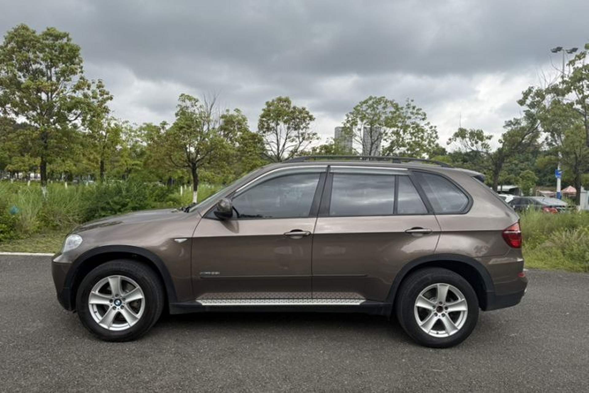 Used BMW X5 2011 xDrive35i Leading Model Exterior 4