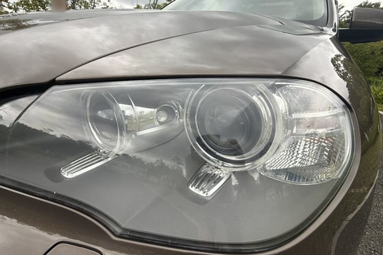 Used BMW X5 2011 xDrive35i Leading Model Exterior 6