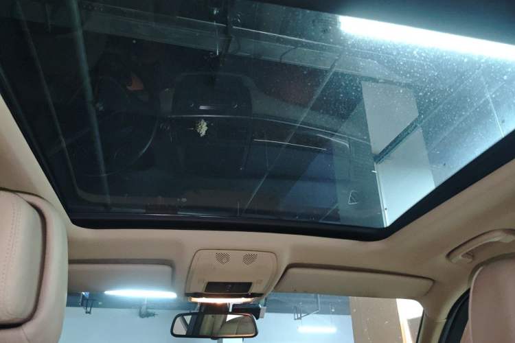 Used BMW X5 2011 xDrive35i Luxury Edition Headliner