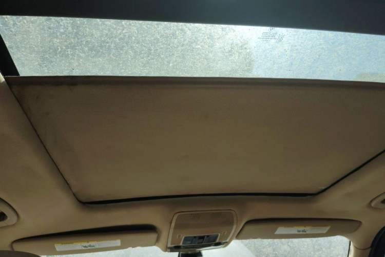 Used BMW X5 2011 xDrive35i Leading Model Headliner
