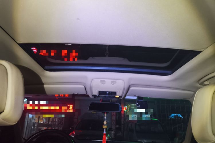 Used BMW X5 2011 xDrive35i Leading Model Headliner
