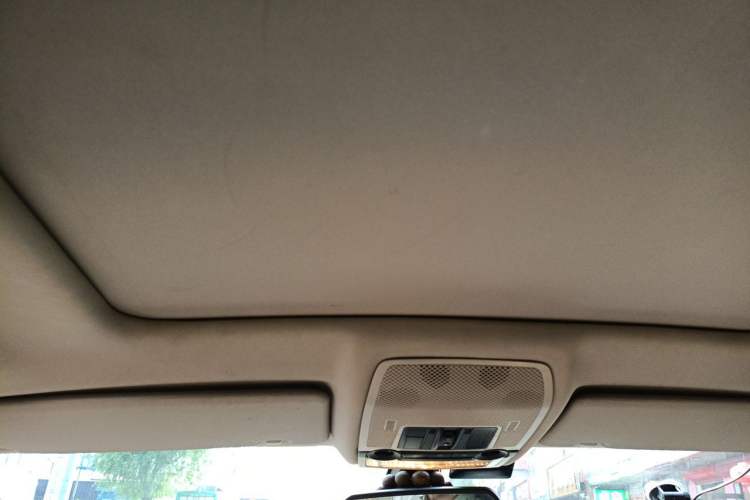 Used BMW X5 2011 xDrive35i Luxury Model Headliner