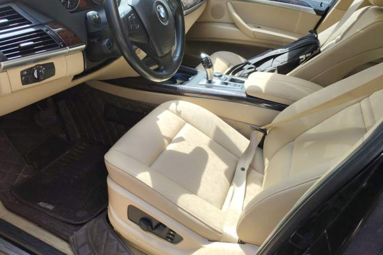 Used BMW X5 2011 xDrive35i Leading Model Left Front Seat