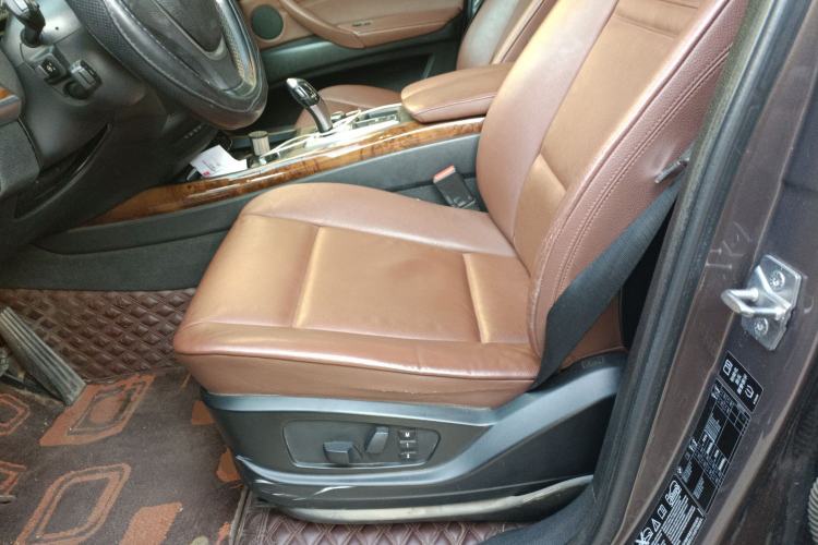 Used BMW X5 2011 xDrive35i Luxury Model Left Front Seat
