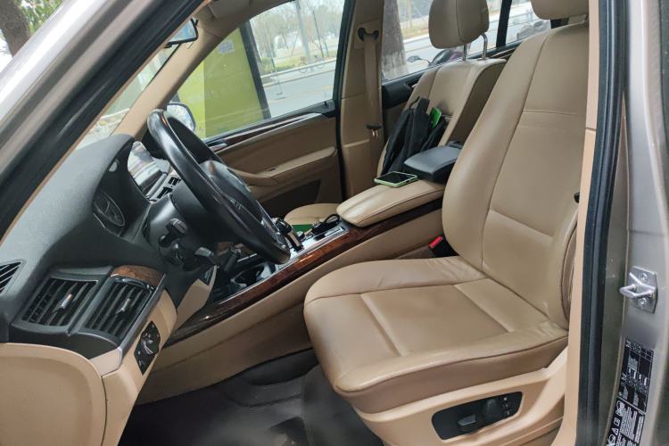 Used BMW X5 2011 xDrive35i Luxury Model Left Front Seat
