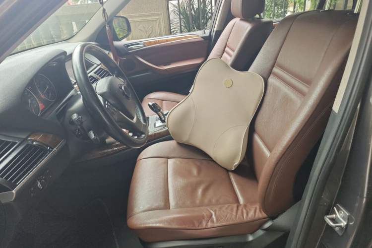 Used BMW X5 2011 xDrive35i Luxury Model Left Front Seat