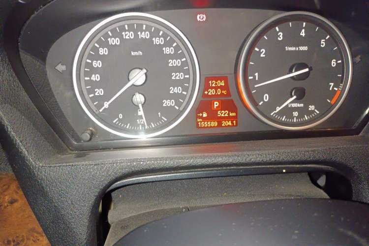 Used BMW X5 2011 xDrive35i Leading Model Odometer Close Up