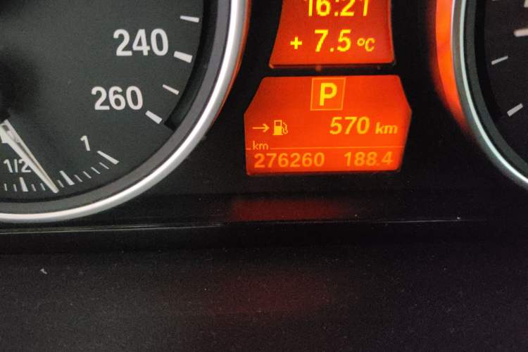 Used BMW X5 2011 xDrive35i Luxury Model Odometer Close Up