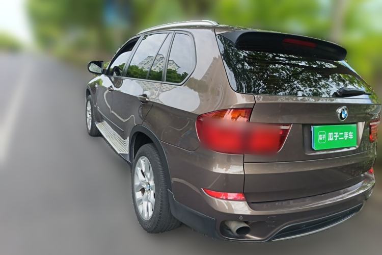 Used BMW X5 2011 xDrive35i Luxury Model Rear Left 45 Deg