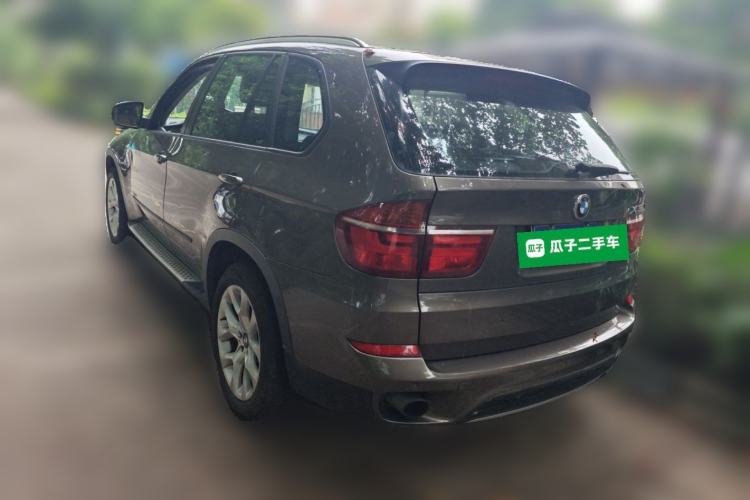 Used BMW X5 2011 xDrive35i Luxury Model Rear Left 45 Deg