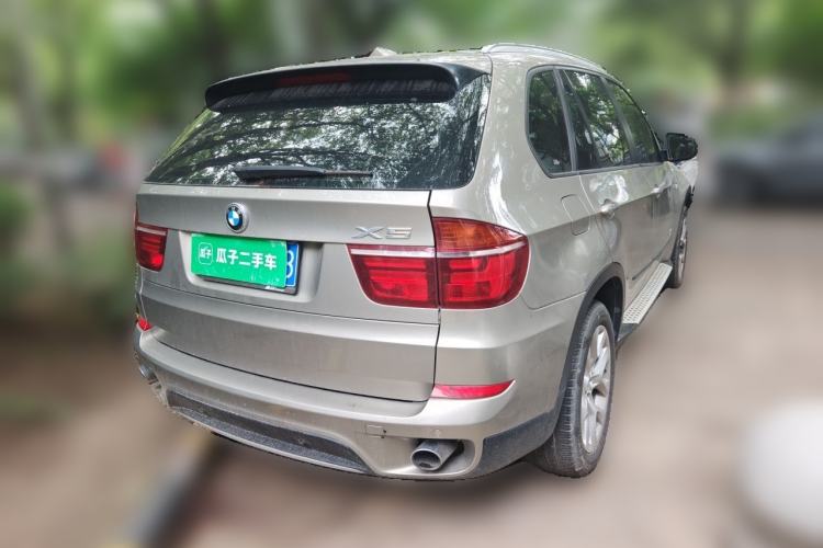 Used BMW X5 2011 xDrive35i Luxury Model Rear Right 45 Deg