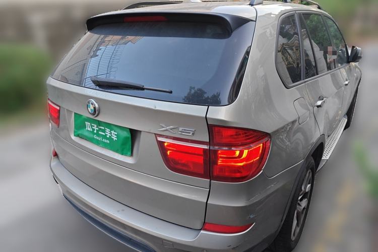 Used BMW X5 2011 xDrive35i U.S. specification Rear Right 45 Deg