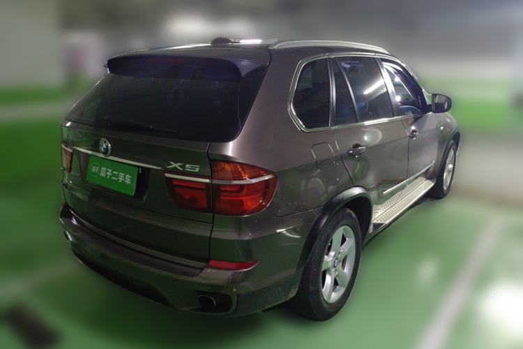 Used BMW X5 2011 xDrive35i Leading Model Rear Right 45 Deg