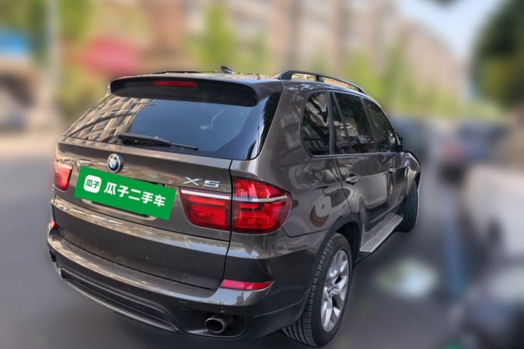 Used BMW X5 2011 xDrive35i U.S. specification Rear Right 45 Deg