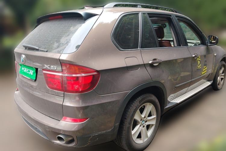Used BMW X5 2011 xDrive35i Leading Model Rear Right 45 Deg