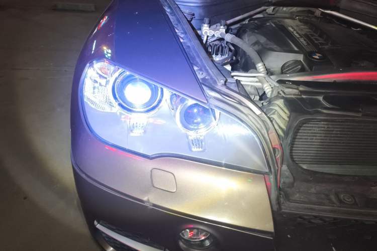 Used BMW X5 2011 xDrive35i Leading Model Right Front Headlight