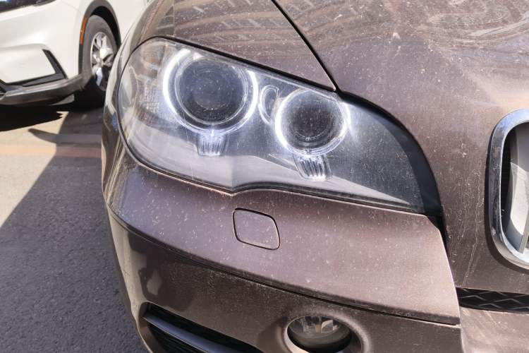 Used BMW X5 2011 xDrive35i Leading Model Right Front Headlight