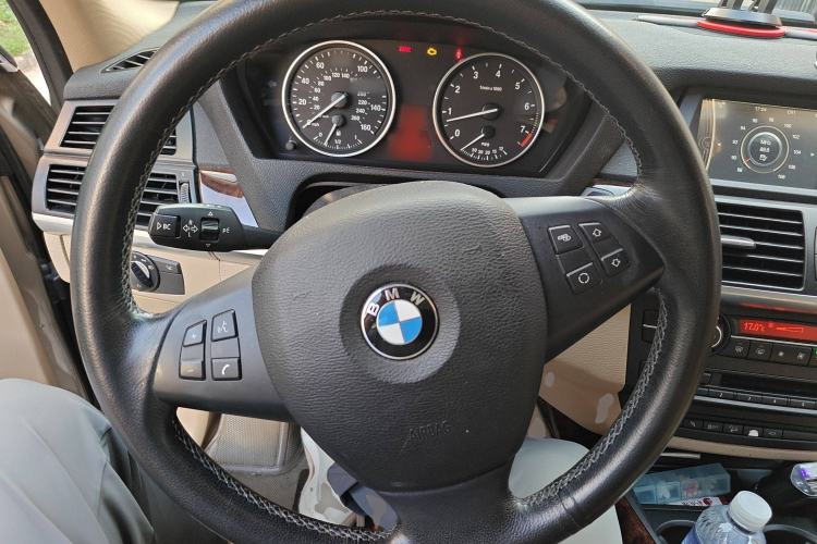 Used BMW X5 2011 xDrive35i U.S. specification Steering Wheel