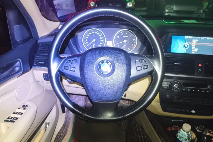 Used BMW X5 2011 xDrive35i Leading Model Steering Wheel