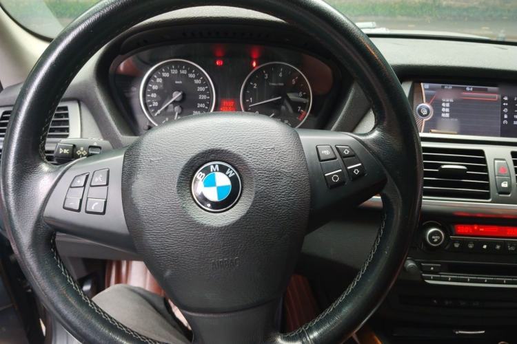 Used BMW X5 2011 xDrive35i Leading Model Steering Wheel