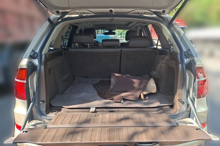 Used BMW X5 2011 xDrive35i Leading Model Trunk