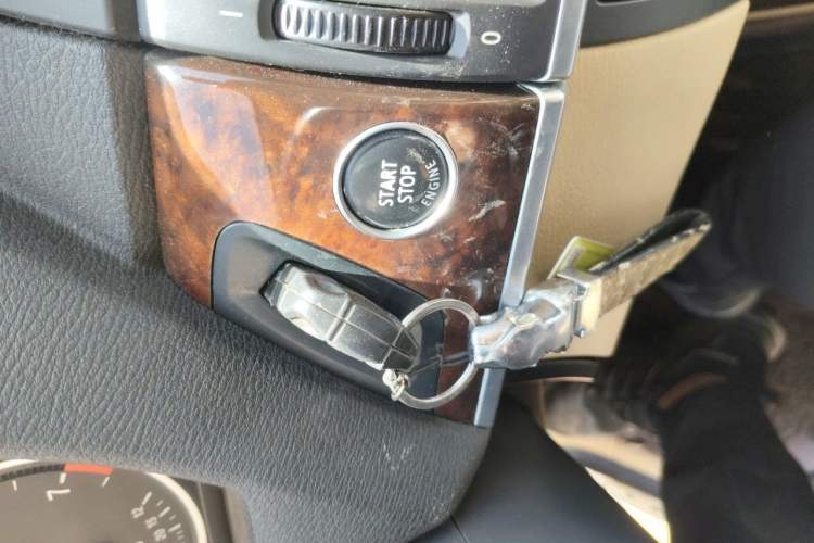 Used BMW X5 2011 xDrive35i Leading Model Vehicle Key