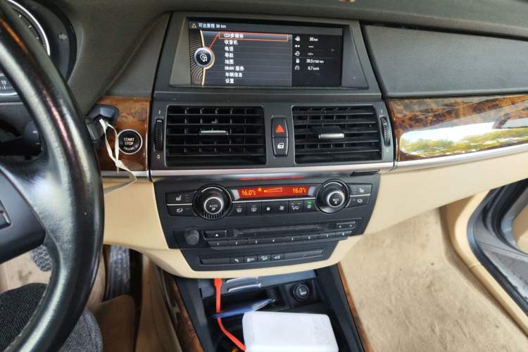 Used BMW X5 2011 xDrive35i Leading Model Audio And AC Panel