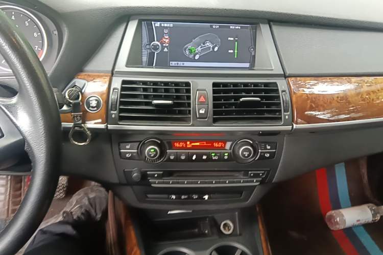 Used BMW X5 2011 xDrive35i Leading Model Audio And AC Panel