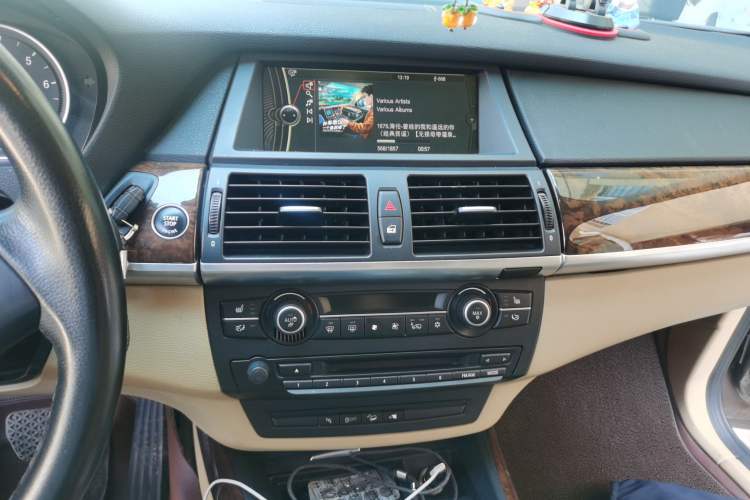 Used BMW X5 2011 xDrive35i Leading Model Audio And AC Panel